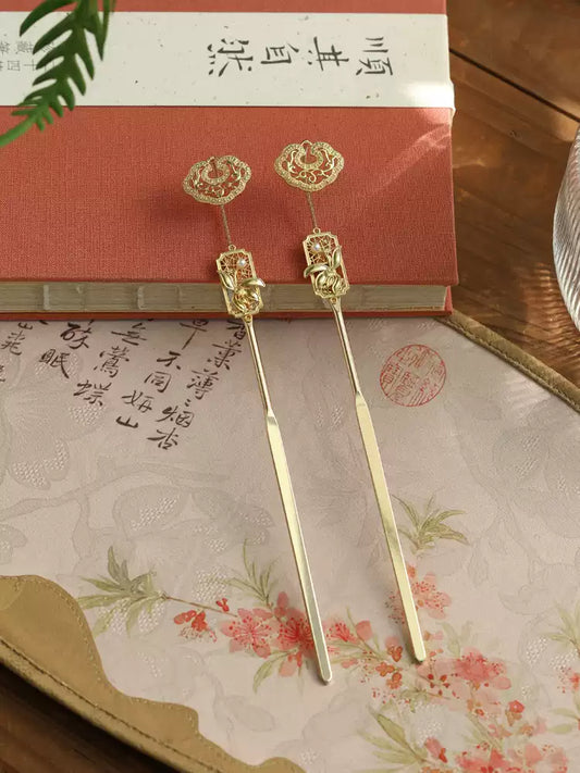 Elegant Pearl Copper Hairpin | Long Bun Hair Stick in New Chinese Style Design