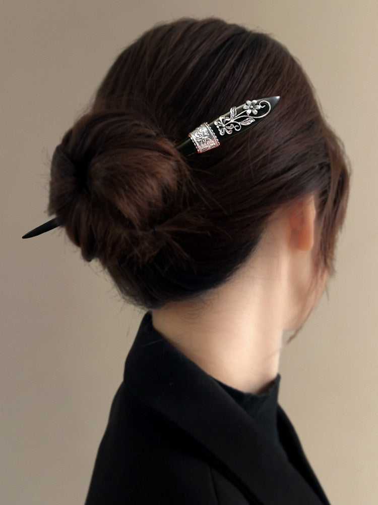 How to Wear a Hairpin with a Cheongsam: Modern Styling Ideas