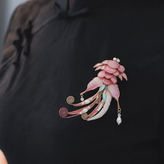 Velvet phoenix Ronghua-inspired brooch with pearl tassel