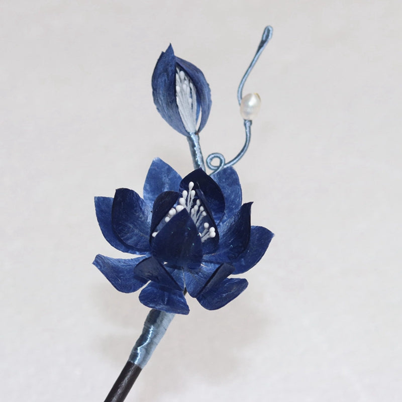 Close-up of floral motif and polished shaft, ideal for dressy occasions