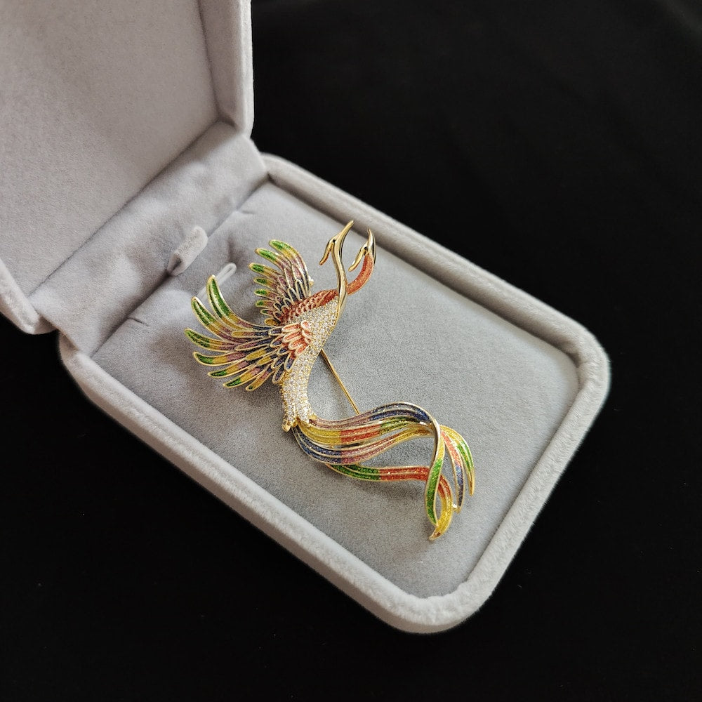 Side view of brooch clasp fastened to fabric, highlighting metallic rim