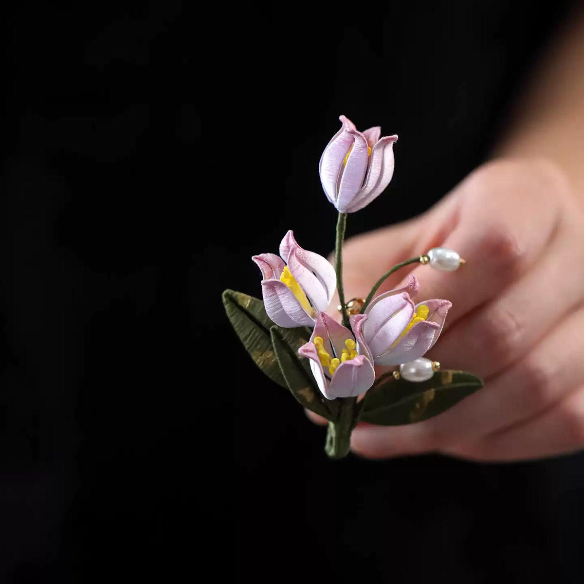New Chinese Style Lily of the Valley Corsage – Artistic Floral Brooch for Dresses and Outerwear