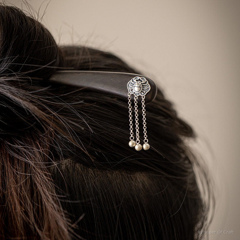 Black Ebony Lotus Hairpin with Pearl Tassels – Elegant Traditional Hair Stick
