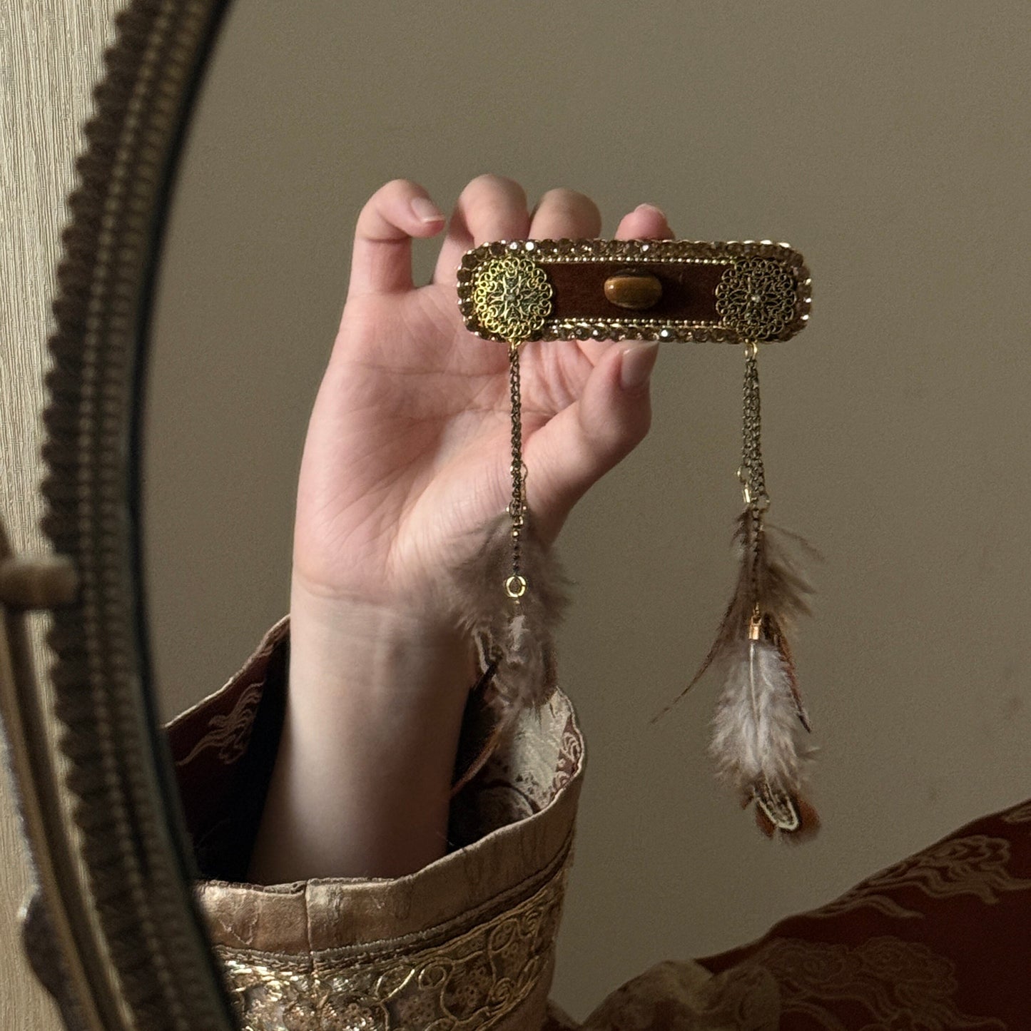 Vintage Gold Feather Tassel Hair Clip
