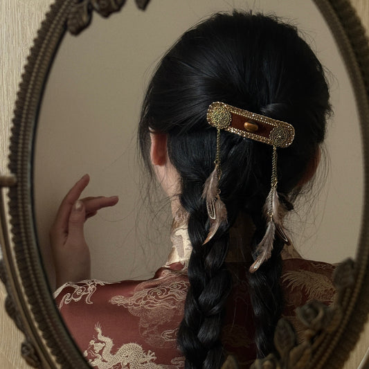 Vintage Gold Feather Tassel Hair Clip