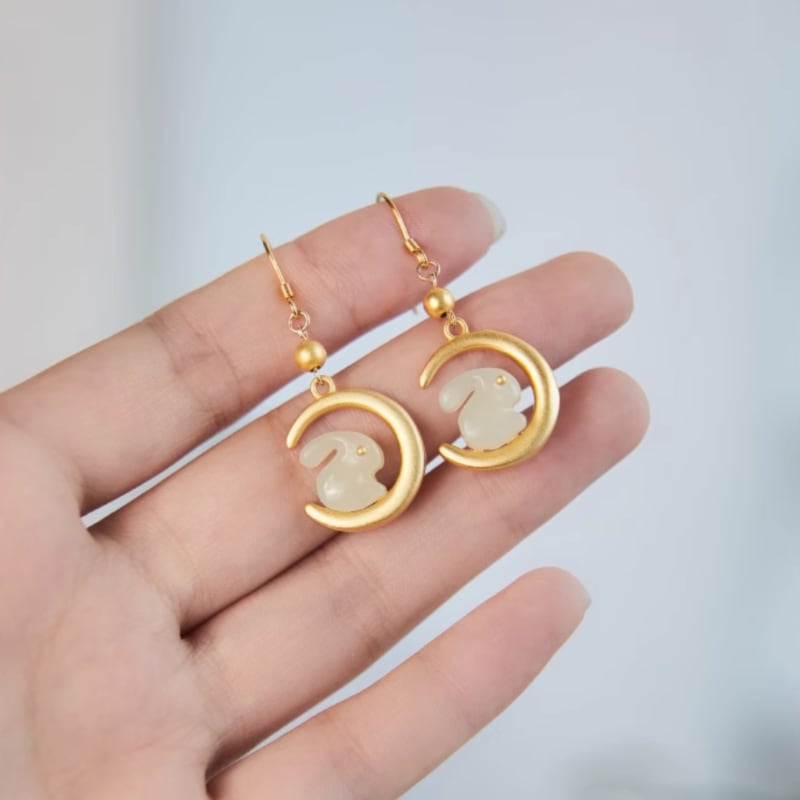Rabbit motif jade-style drops earrings, paired display