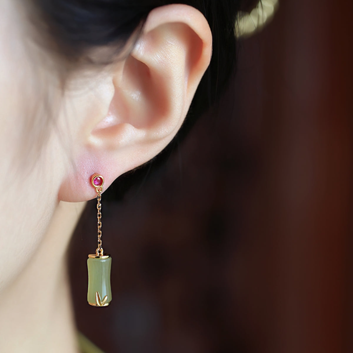 Bamboo knot green drops earrings, close detail