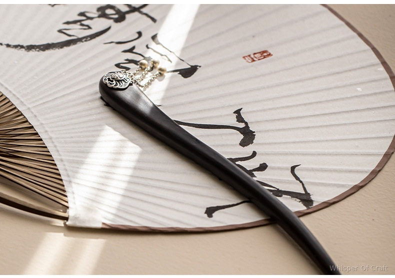 Black Ebony Lotus Hairpin with Pearl Tassels – Elegant Traditional Hair Stick