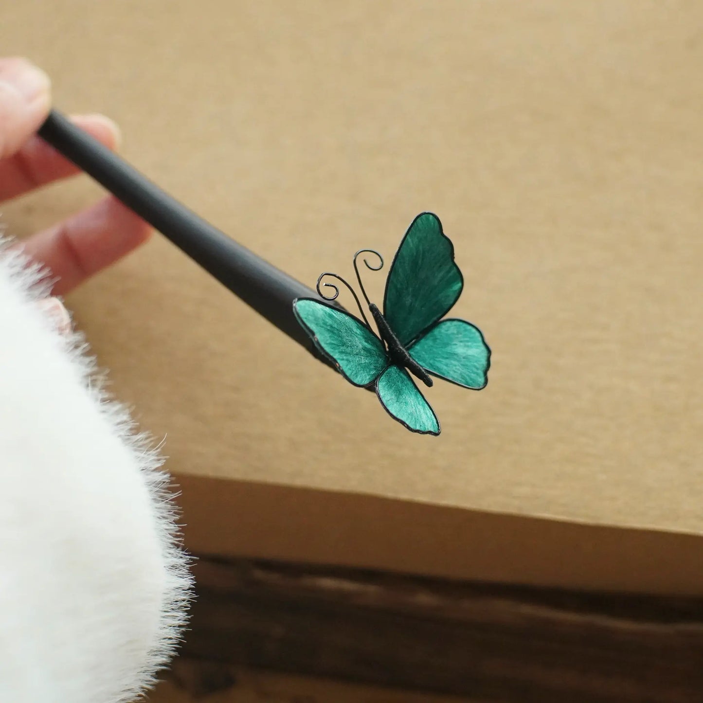 Emerald Green Butterfly Hair Stick – Elegant Nature-Inspired Hair Pin