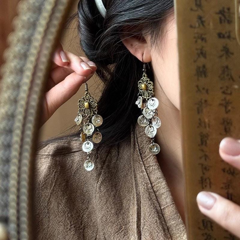 Vintage Metal Shell Long Tassel Fringe Earrings