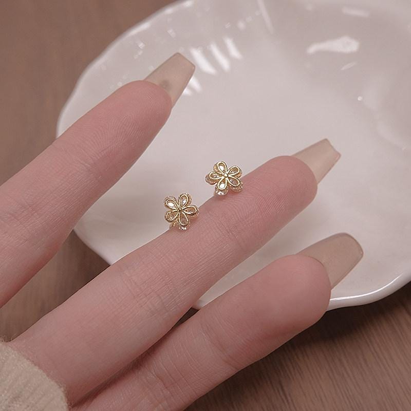 Sterling Silver Four Leaf Clover Lucky Stud Earrings
