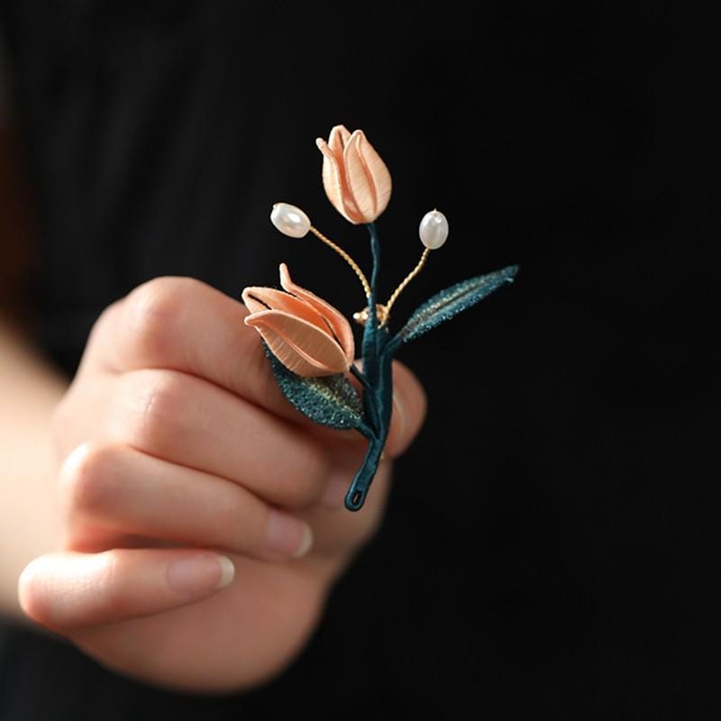 Silk Tulip Brooch Handmade Ronghua Velvet Flower