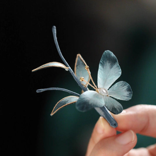 Silk Butterfly Brooch Handmade Ronghua Velvet Flower