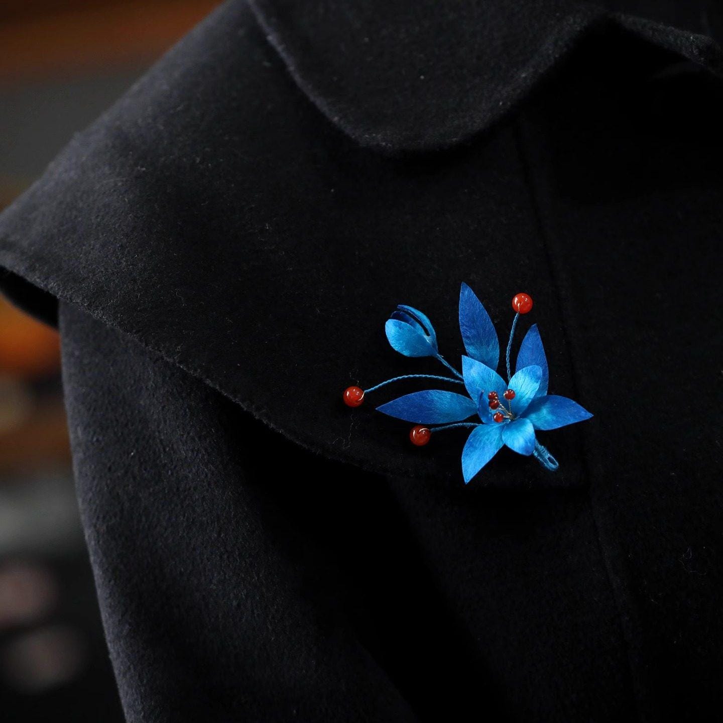 Silk Tulip Brooch Handmade Ronghua Velvet Flower