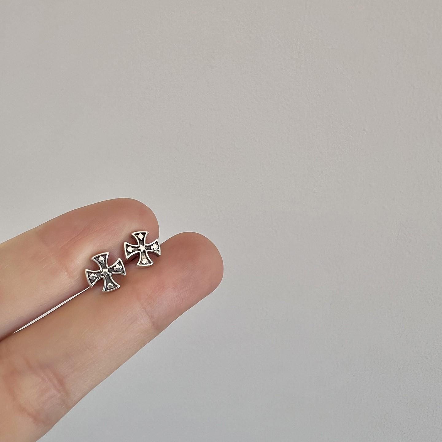Gothic Punk Stud Earrings Titanium Steel